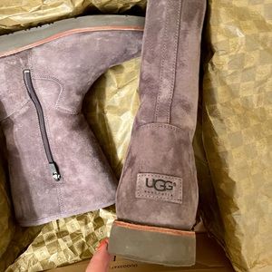 New Authentic Gray Suede Ugg Boots